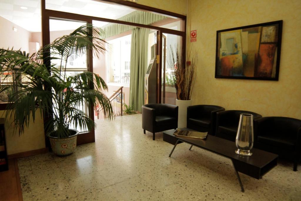 Proa Astor Hotel *